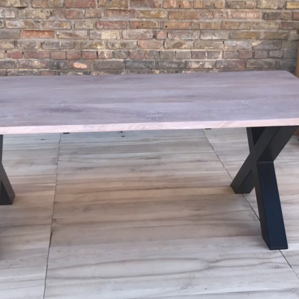 table-3-oak-6 Stół z 3 desek z metalowymi nóżkami