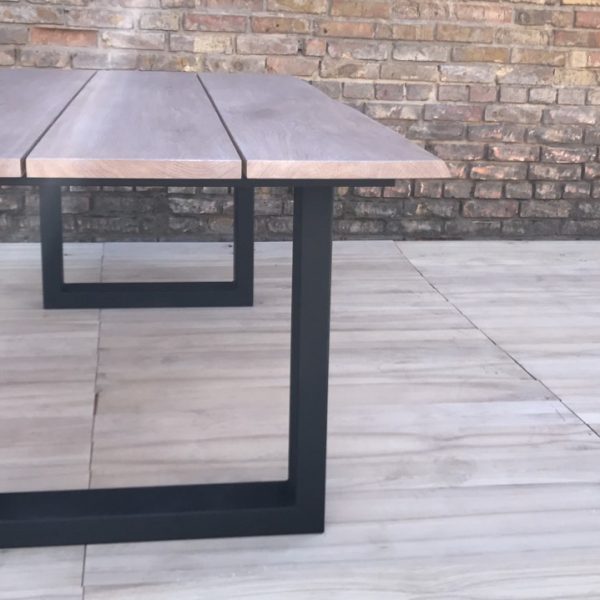 table-3-oak13 Stół z 3 desek z metalowymi nóżkami