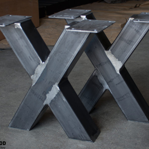 IMG_6021 produkcja metalowych nóżek do niepowlekanych stołów